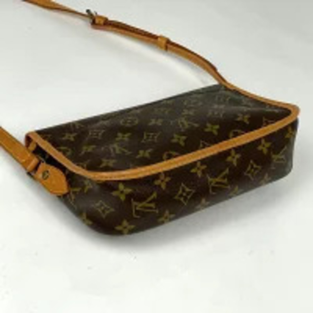 Louis Vuitton Brown Shoulder Crossbody Monogram Bag Gibeciere